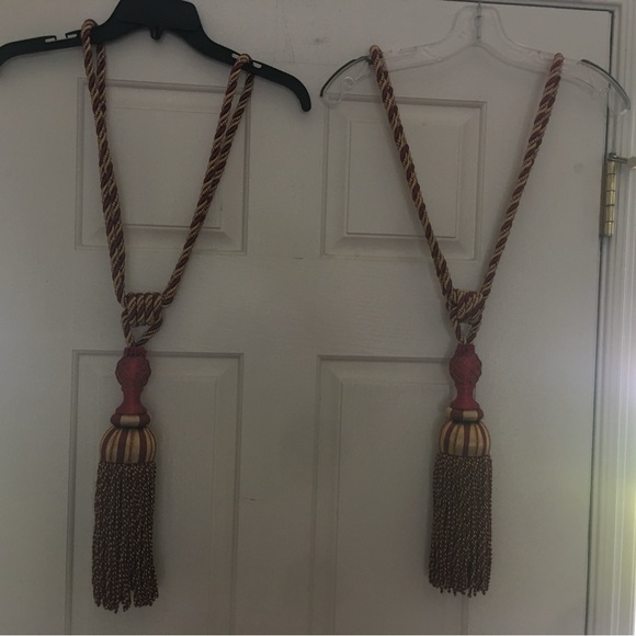 Tassels - Picture 4 of 4